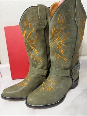 Western Embroidered Cowboy Boots